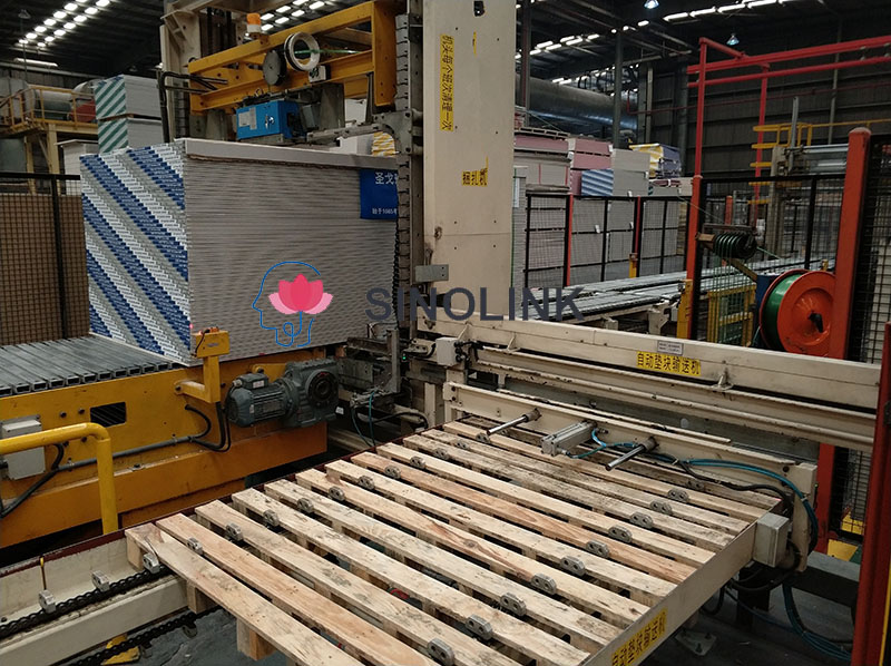 Máquina de cinta vertical de paletes totalmente automática