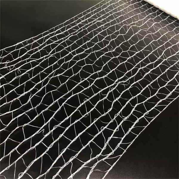 Agrícola usando filme extensível porferado