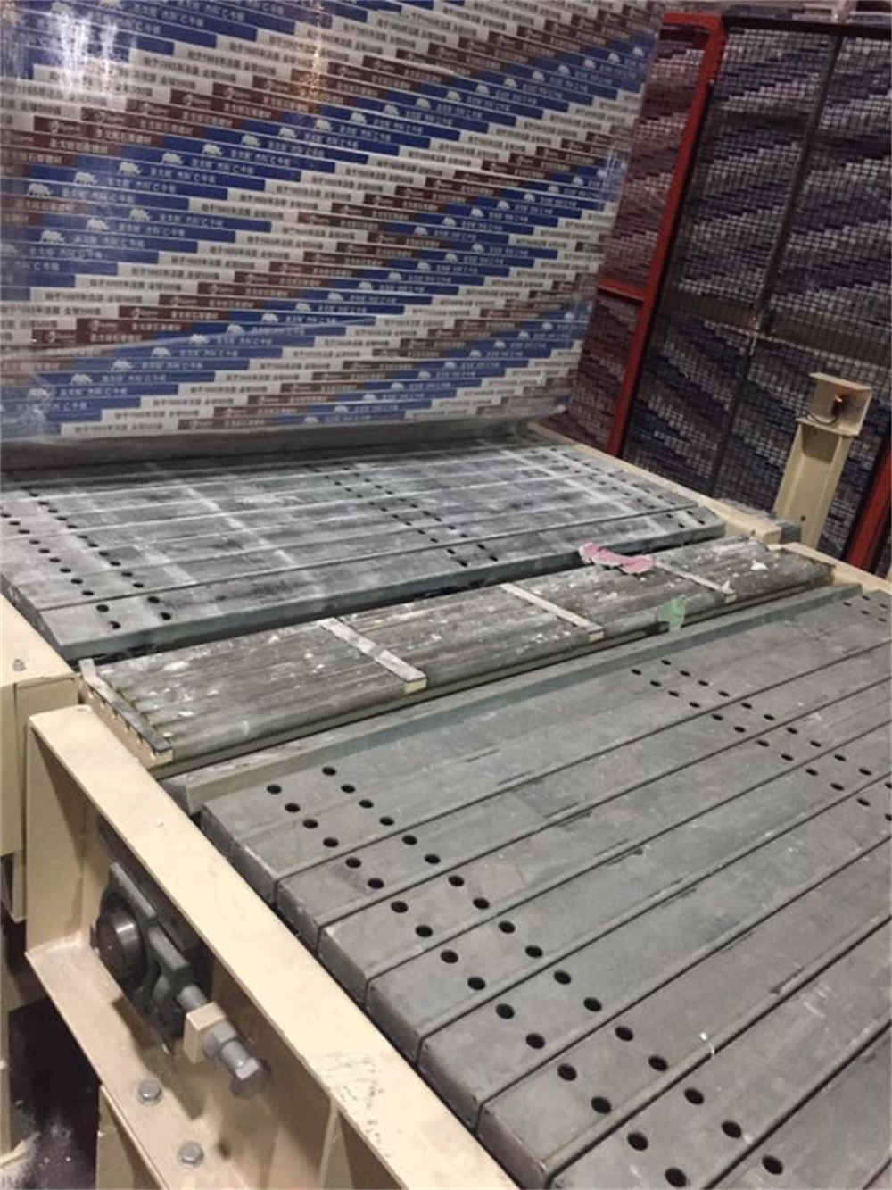 Linha transportadora de placa de corrente para transportador de bebidas