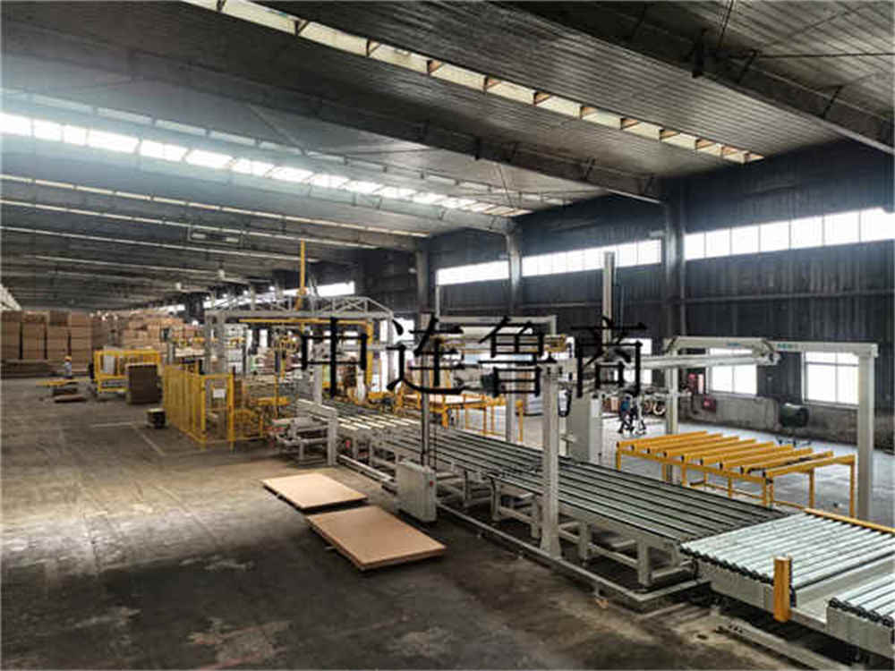 Sistema de embalagem inteligente para tábuas de madeira feitas pelo homem