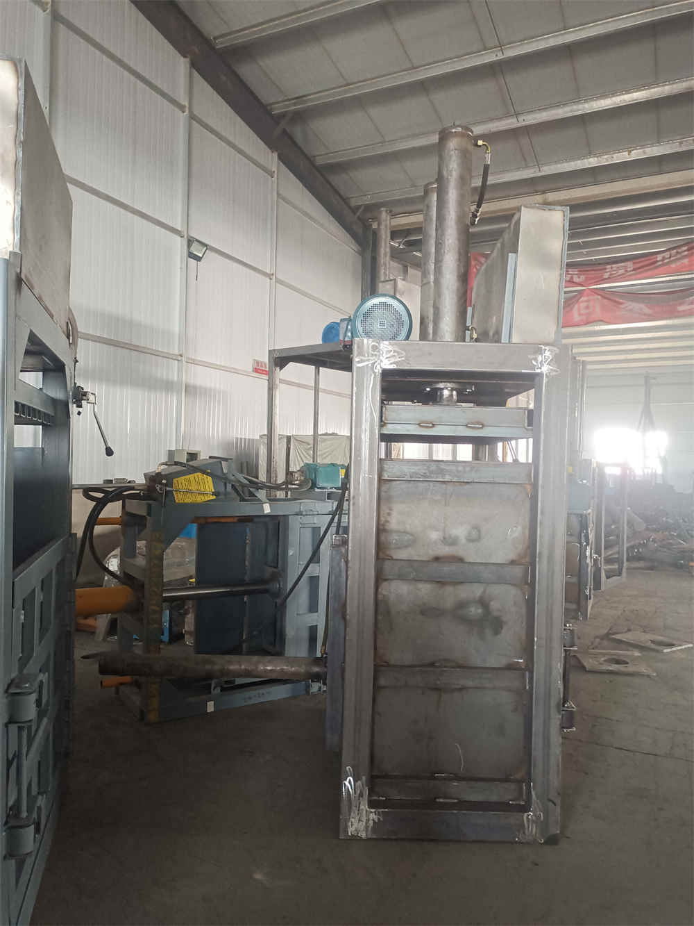 Enfardadeira Hidráulica Totalmente Automática