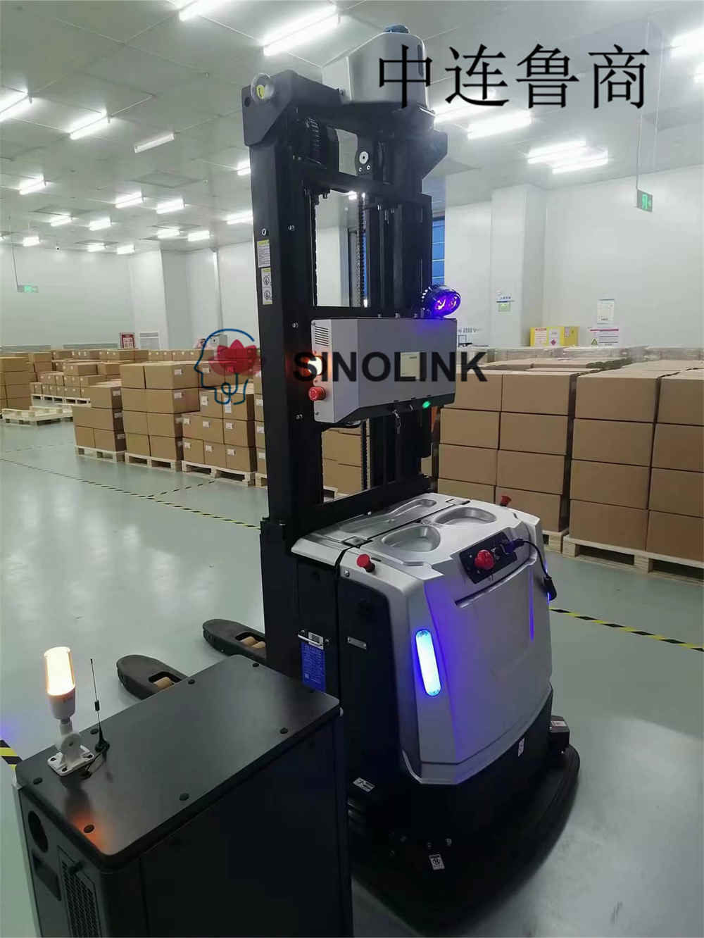 Robôs Móveis Autônomos (AMRs) no Manuseio de Materiais