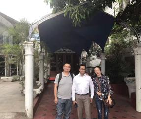 Visitando Bangladesh discutindo o sistema automático de transporte e embalagem de telhas de aço coloridas com sucesso