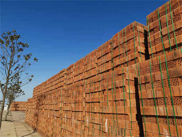 Máquina de cintar usando fita de embalagem PP Strapping Machine Using PP Packing Tape