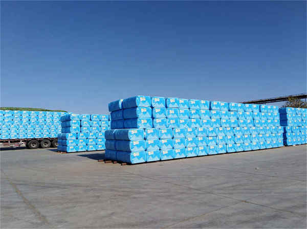 Máquina de cintar usando fita de embalagem PP Strapping Machine Using PP Packing Tape