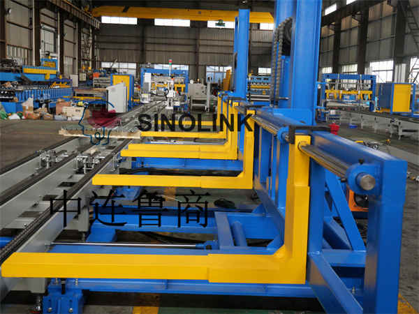 Full Automatic Color Steel Tile(Profile Plate) Building Materials Or Pallet Goods Palletizer/Stacker
