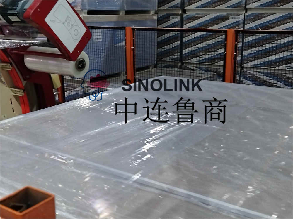 Máquina de embalagem pré-estrech de seis lados automática para materiais de construção de placas