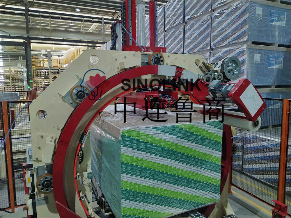 Máquina de embalagem pré-estrech de seis lados automática para materiais de construção de placas