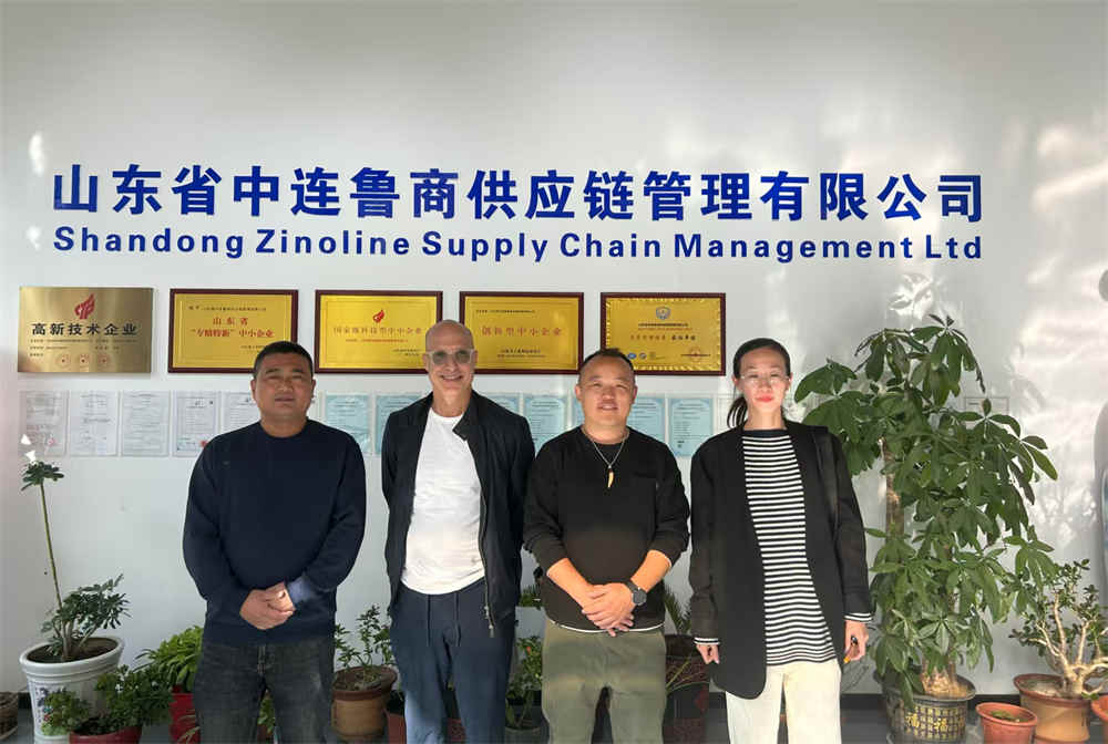 Bem-vindo, cliente canadiano, que está de visita à nossa empresa!